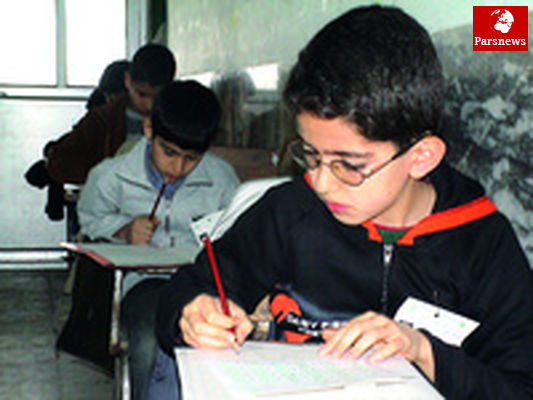 امتحانات خرداد مدارس به اردیبهشت ماه افتاد