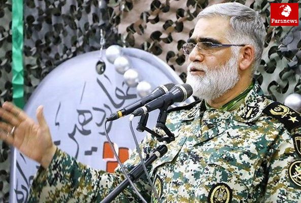 رسیدگی به سربازان توصیه همیشگی رهبر انقلاب به فرماندهان نظامی است