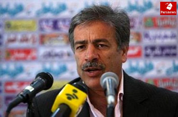 حرص و جوش منصور ابراهیمزاده کنار زمین/ بازیکن نفت هم اخراج شد