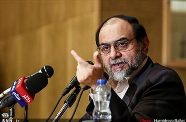 اگر مدیری دروغ میگوید باید در نماز جمعه آبرویش را ببریم