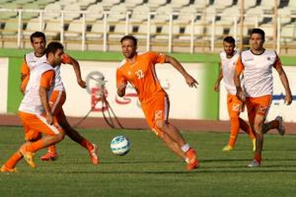 بازیکنان سایپا باید 6 دانگ حواسشان جمع باشد