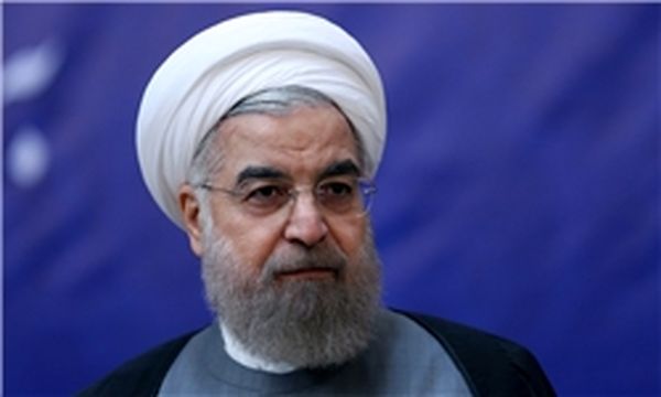 روحانی: از گسترش روابط تهران - آتن استقبال می کنیم