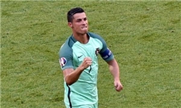 رونالدو دومین رکورد منحصربهفرد را ثبت میکند رونالدو دومین رکورد منحصربهفرد را ثبت میکند
