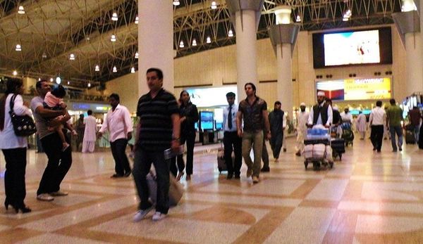 بیپولی، کویتیها را هم خانهنشین کرد