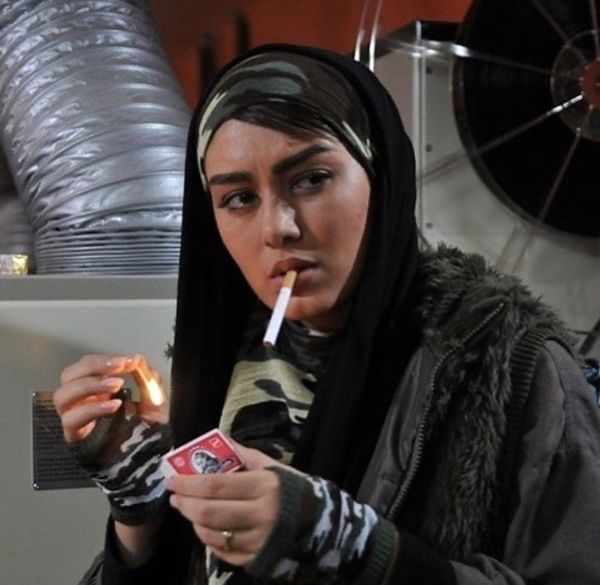 سیگار کشیدن سحر قریشی + عکس