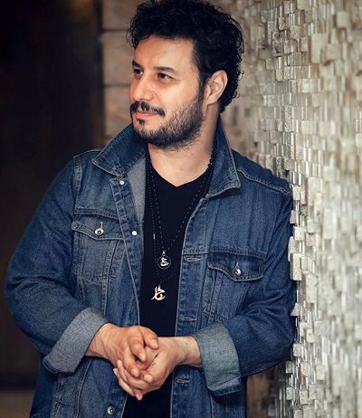 تا حالا جواد عزتی رو با این تیپ دیدید؟ + عکس