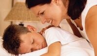راه های بیدار کردن کودکان از خواب برای مدرسه !