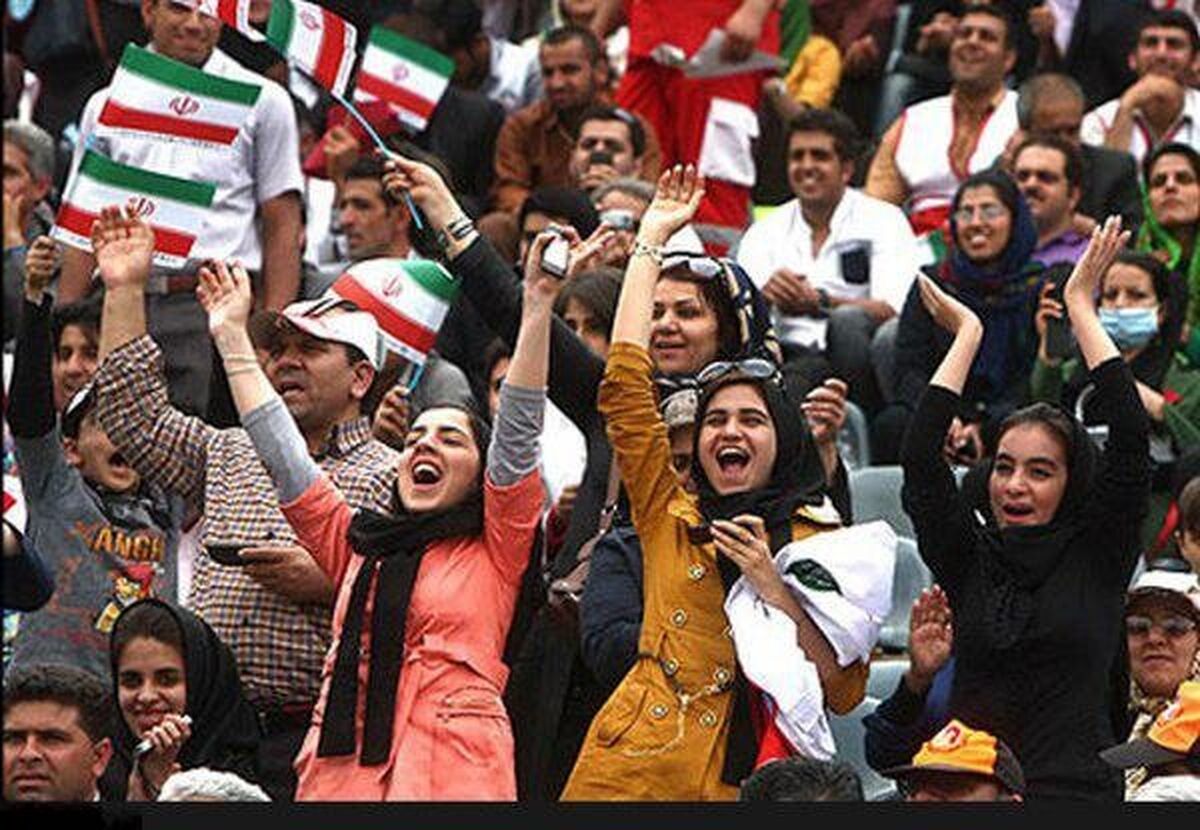 هواداران تیم ملی ایران منتظر استقبال از یوزهای‌ ایرانی + عکس