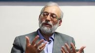 لاریجانی: روحانی غل و زنجیر برجامی را باز کند
