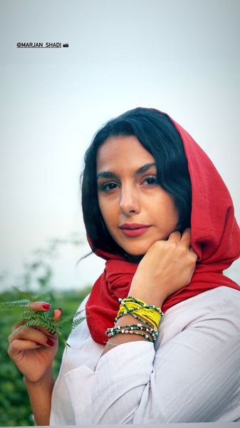 تیپ ساده جوانه دلشاد + عکس