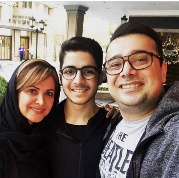 عکس کمند امیرسلیمانی به همراه پسر و برادرش