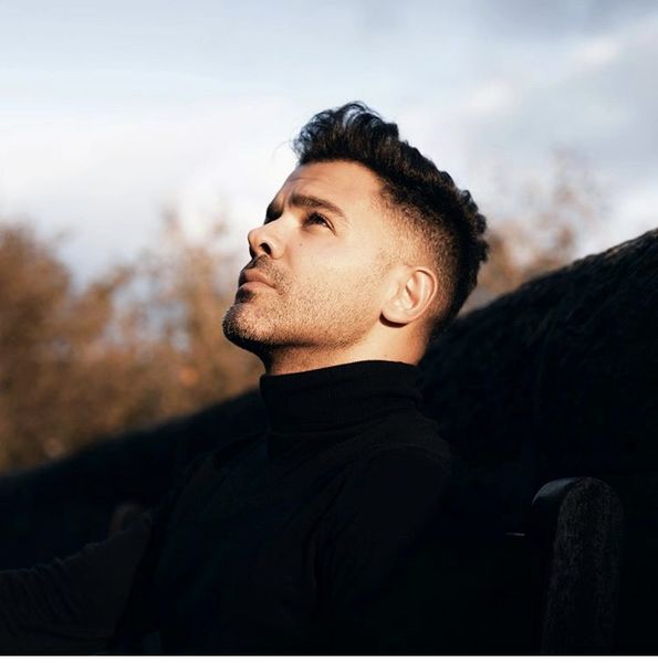 آقا سیروان با تیپ مشکی طور + عکس