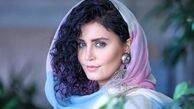 تیپ جذاب الناز شاکردوست با موهای فرفری
