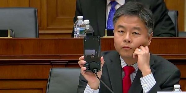 اراجیف نماینده کنگره آمریکا درباره ایران