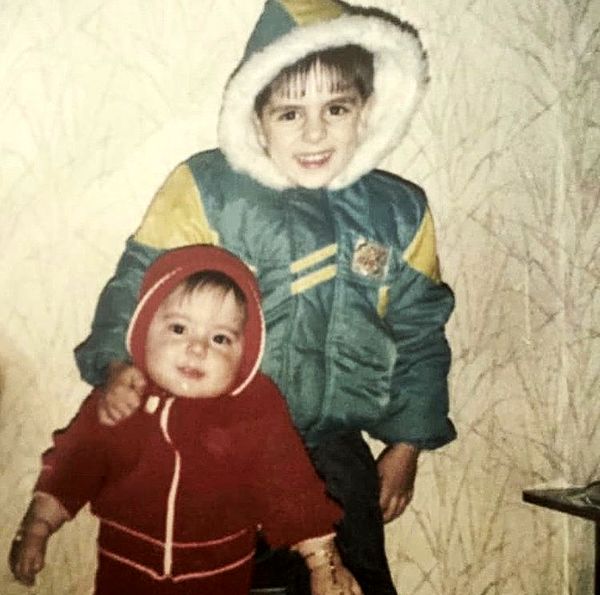 عباس غزالی و خواهرش در کودکی + عکس