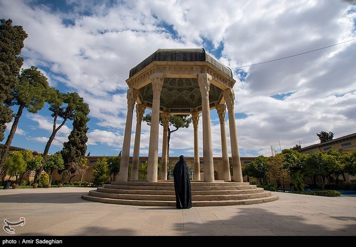 شوخی شاعران با حافظ + فیلم