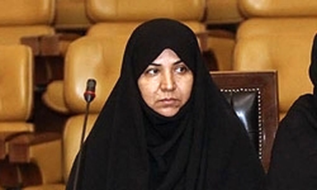 نمازخانه‌ها و کتابخانه‌ها در برخی مدارس تبدیل به انباری شده‌اند
