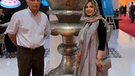 نیوشا ضیغمی در کنار شاهکار قلم زنی+عکس