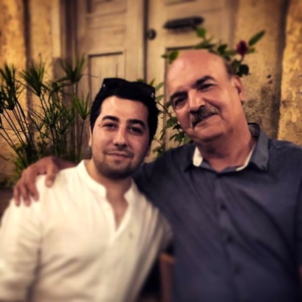 بازیگر زی زی گولو در آغوش آقای مجری + عکس