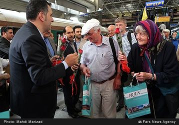 13940310145913861_PhotoL