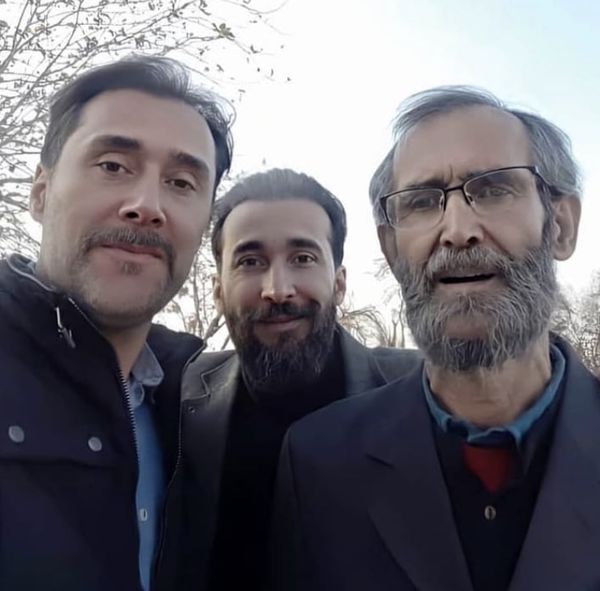 شباهت هادی کاظمی و پدرش + عکس