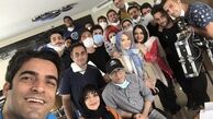 سلفی منوچهر هادی با گیسویی ها + عکس
