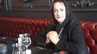 خانم‌ بازیگر پیشکسوت در یک‌ رستوران + عکس