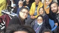 سلفی علی سخنگو با عوامل گیسو + عکس