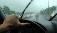 نکات مهم برای رانندگی در روزهای بارانی