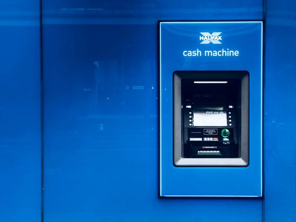 محدودیت جدید بانک مرکزی برای کارت به کارت ؛ تراکنش دریافتی روزانه تنها 20 بار
