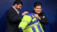 لباس سازمان اورژانس بر تن سالار عقیلی/عکس