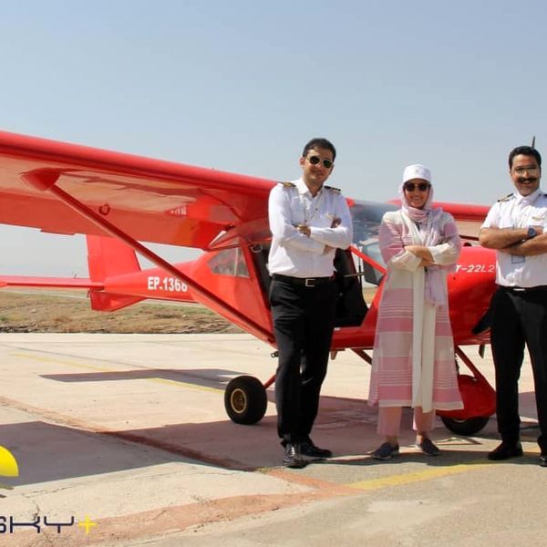 پرواز اختصاصی خانم بازیگر مشهور + عکس