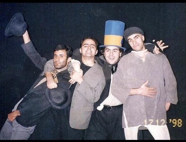 دوستان نمایشی رضا مولایی در جوانی + عکس