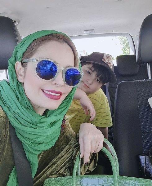 سلفی جدید مادر پسری خانم بازیگر + عکس