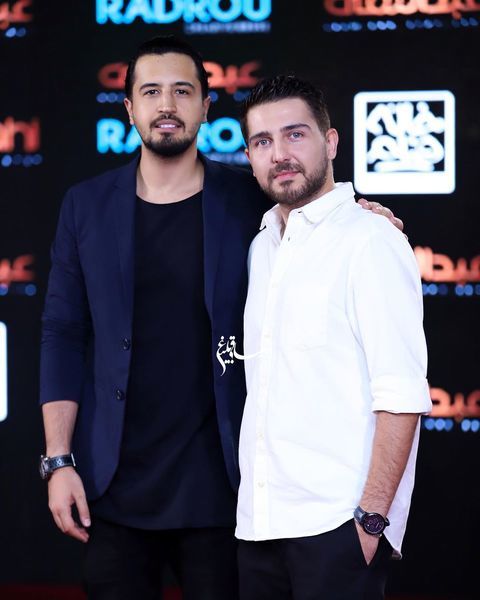 بازیگر ملکه گدایان در کنار رفیق قدیمی اش + عکس