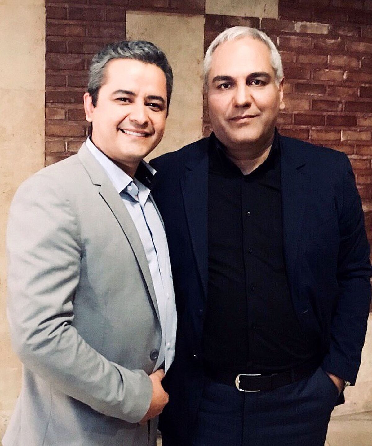 توصیف شاعرانه آقای مجری از مهران مدیری!