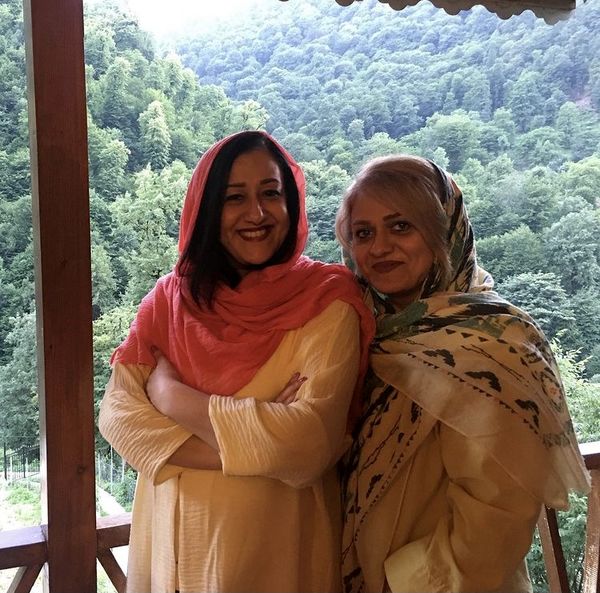 فاطمه هاشمی در کنار خواهرش + عکس