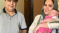 خاله سارا و دختر کوچولو نازش کنار هنرمند طنز+عکس