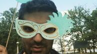 آقای مجری با ماسک زنانه اش+عکس