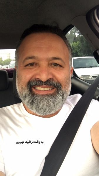 آقای بازیگر گرفتار در ترافیک تهران + عکس