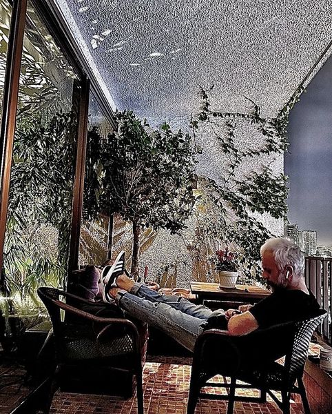 اتاق لاکچری کاظم سیاحی + عکس