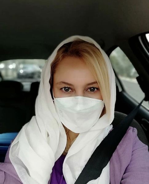 سلفی جدید مریم کاویانی در ماشینش + عکس