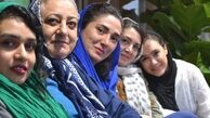 مینا وحید و مادرش در شهرشان+عکس