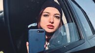 سلفی ندا جبرئیلی در ماشین + عکس