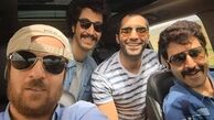 ماشین سواری هومن حاجی عبدالهی با رفقای بازیگرش+عکس