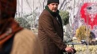 این دو کاراکتر تداعی کننده ساختمان پزشکان هستند