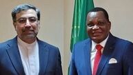 محمدجواد شریعتی رونوشت استوارنامه خود را تقدیم وزیر خارجه جمهوری دموکراتیک کنگو کرد