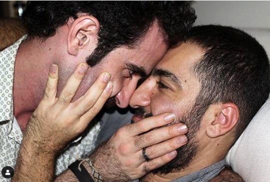 کار عجیب نوید محمدزاده و هوتن شکیبا + عکس