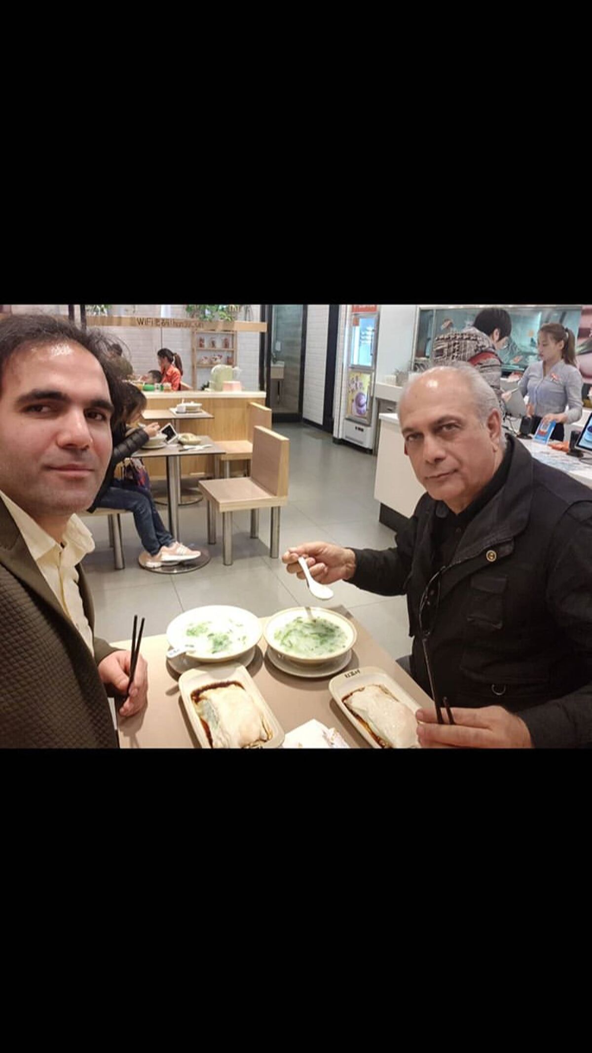 گشت و‌گذار آقای بازیگر در خارج از کشور + عکس