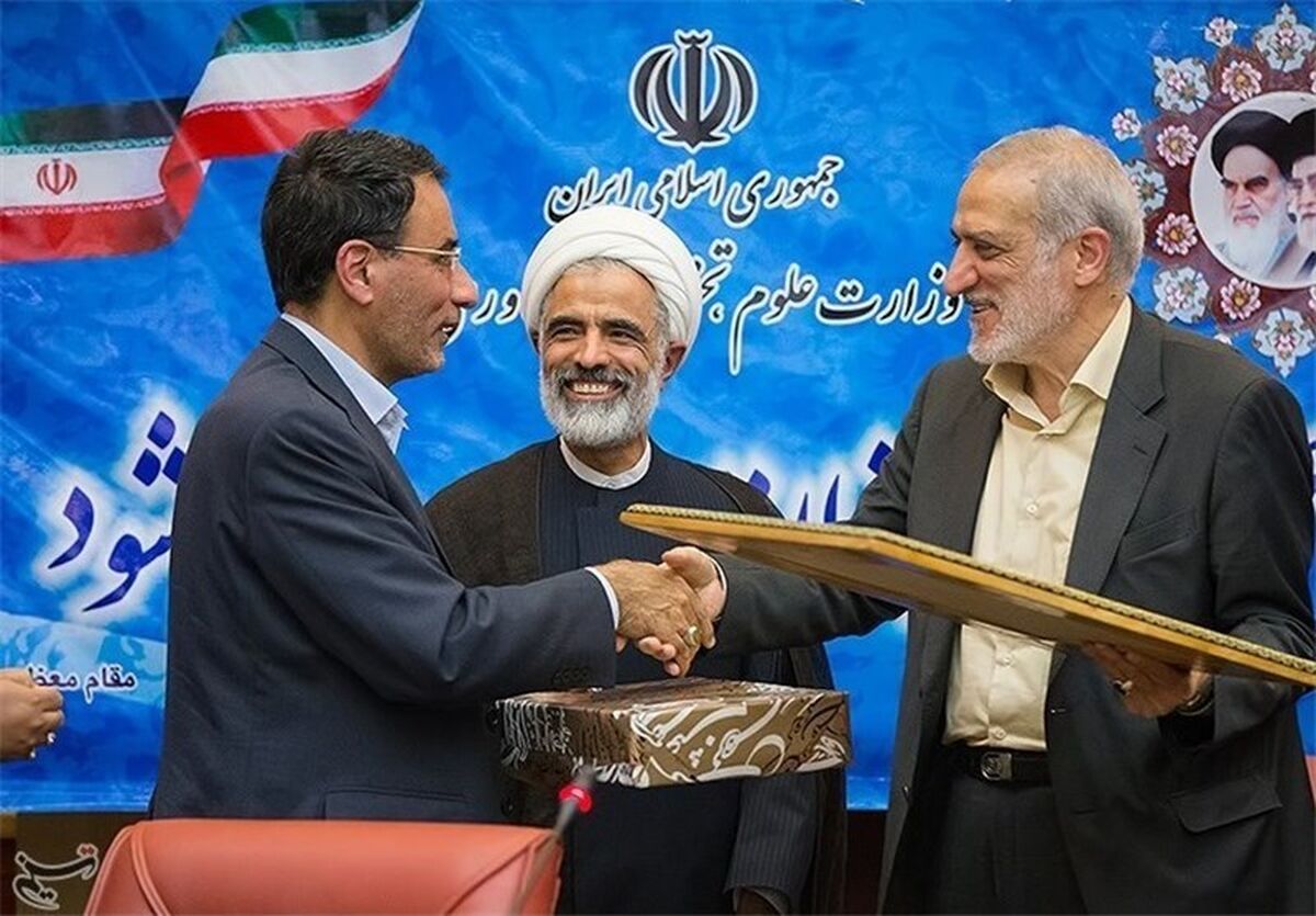 پشت پرده ای از به کار گیری حامیان جریان فتنه در دولت روحانی/ اپوزوسیون فعال با پول های پوزیسیون